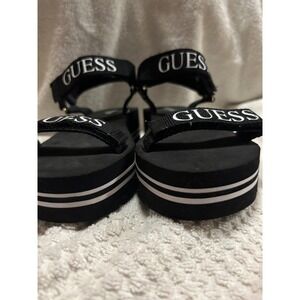 GUESS Womens‎ Black White Logo Strap Platform Sandals Chunky Striped Sole size 7